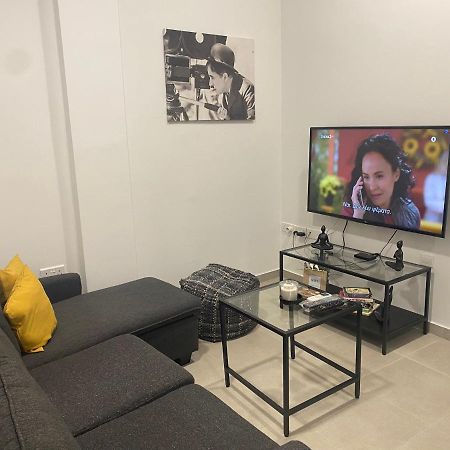 Modern City Center Apartment Saripolou 2 Limassol Exteriör bild