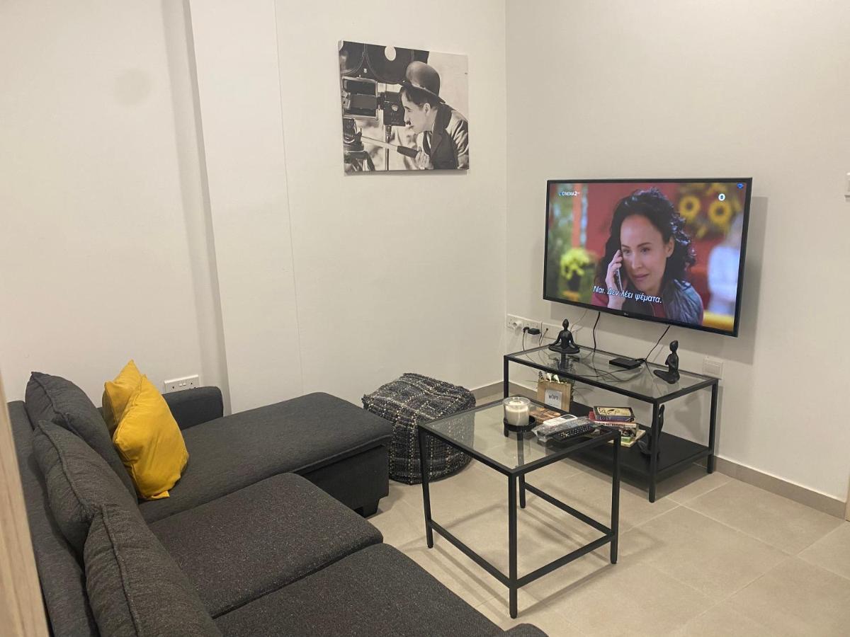 Modern City Center Apartment Saripolou 2 Limassol Exteriör bild