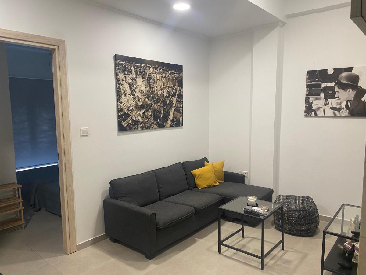 Modern City Center Apartment Saripolou 2 Limassol Exteriör bild